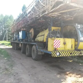 Перевозка автокрана по грунтовой дороге